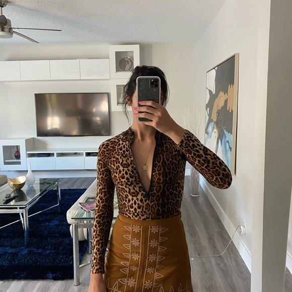 Jaguar Printed Bodysuit - Picture 2 of 8